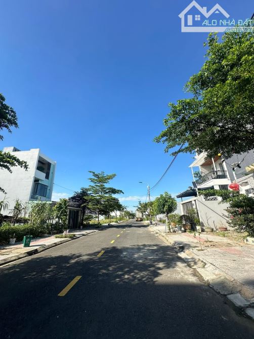Đất xây lên nhà số 09 Hói Kiểng 22- hướng Tây Bắc vị trí cực đẹp gần Phan Huỳnh Điểu