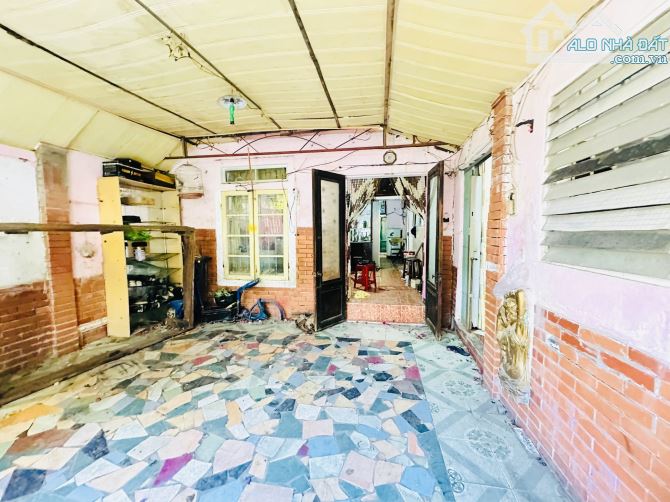 Nhà nguyên căn kiệt ô tô tránh nhau Bà Triệu-trung tâm thành phố