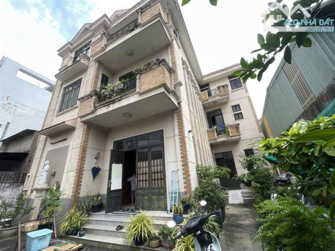 Biệt thự Mặt tiền đường số 1 P.13 GV, 278m2 ngang 14m, sổ vuông hoàn công đủ