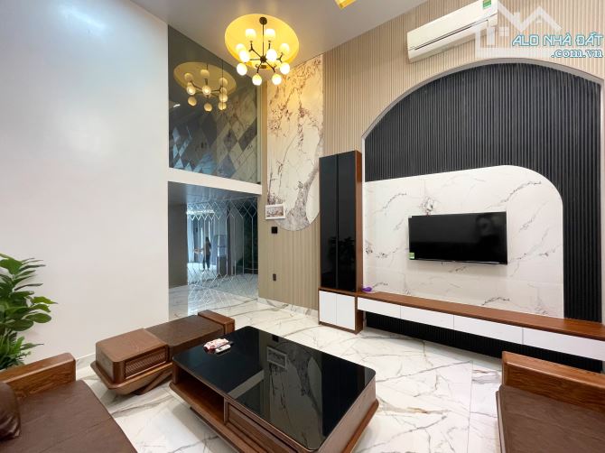Nhà 5 tầng thang máy tuyến 2 Trung Lực - 65m2 - Đông Tứ Trạch