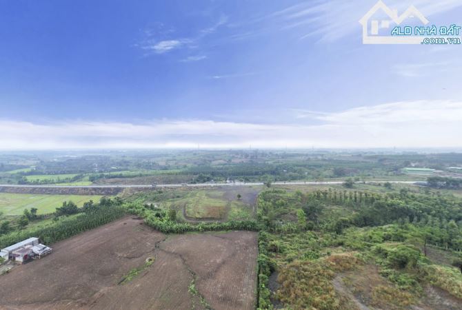 LÔ ĐẤT ĐẸP 2 MẶT TIỀN ĐƯỜNG CHÍNH, SẴN THỔ CƯ, kẾ BÊN CÁC KHU NGHỈ DƯỠNG SUỐI RAO