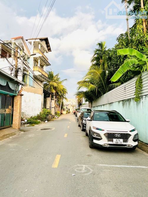 NGANG 9,6m * 11m THỔ CƯ, SHR, HOÀN CÔNG ĐỦ, NGAY UBND P LONG TRƯỜNG Q9, 5,95Tỷ ( còn bớt