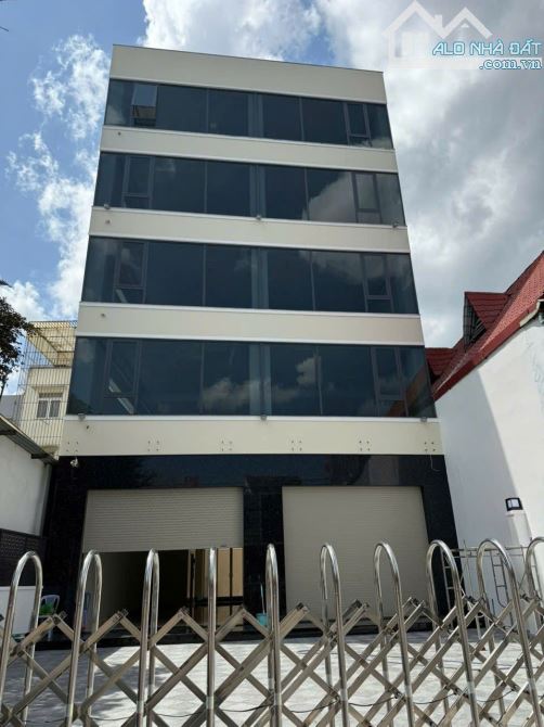 Cho thuê Building Văn Phòng MT Nguyễn Duy Trinh Q2, 900M2 sàn, 11x29m, 6 Tầng, 160tr/tháng