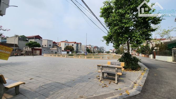 Nhỉnh 3 tỷ ô tô vào đất, 20m ô tô tránh Nam Hồng, Phúc Thịnh