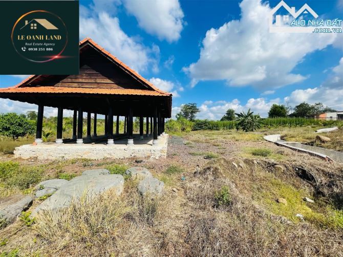 BÁN GẦN 4000m2 THỔ CƯ MT NHỰA XUÂN SƠN-ĐÁ BẠC, DÂN CƯ ĐÔNG, TIỆN KINH DOANH, GIÁ SIÊU NGỘP