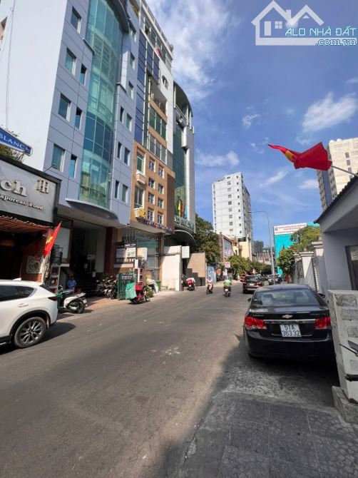 (Q1 - HOT)BÁN NHÀ MTNAM QUỐC CANG -  TRUNG TÂM QUẬN 1 -  KHU VỰC: SẦM UẤT, THUẬN TIỆN