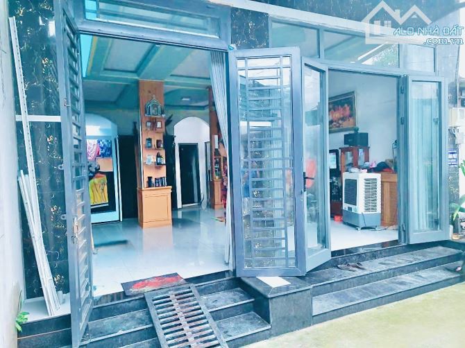 Bán Nhà Hóc Môn -158 M2 (9 x 18 ) C4 -  HXH -  Chỉ 4,78 Tỷ.
