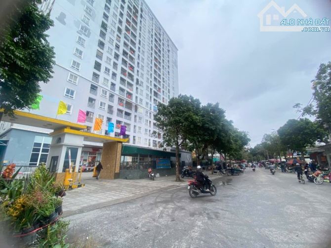 Cho thuê căn hộ chung cư CT36 Xuân La ngõ 28 Xuân La – giá chỉ 11 triệu/tháng.