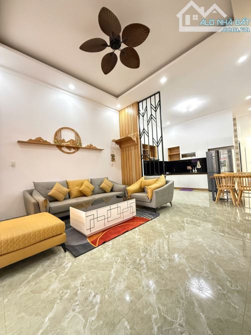 Bán nhà cấp 4 full nội thất hẻm cấp 1 đường Y Wang , Phường Eakao