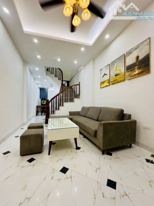 Bán gấp nhà Tây Mỗ dân xây, gần phố, hàng xóm Vin, AEON, 35m 5 tầng giá 6.85Tỷ