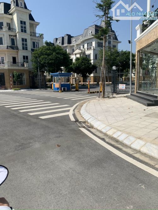 Bán 41m2 đất phân lô quân đội khu Vườn Hồng, Trạm Trôi, khu dân trí cao