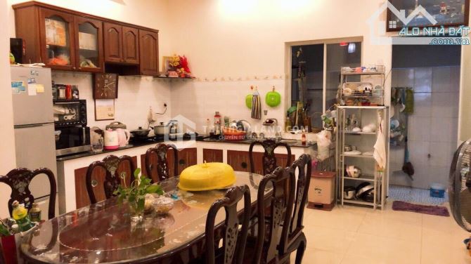 BÁN MẶT TIỀN NHÀ 3 LẦU KHU Á CHÂU VỊ TRÍ GẦN BIỂN DT 91.2 M2 GIÁ 12TY7
