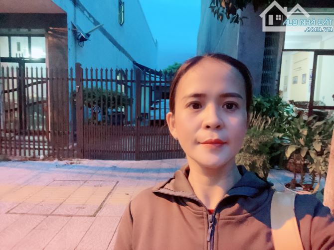 LÔ ĐÔI MÂN QUANG - NGÔ QUYỀN - SƠN TRÀ - DT 198M (8.8 * 22.5)- 1 LÔ🏠2 TẦNG VÀ 1 LÔ ĐẤT.