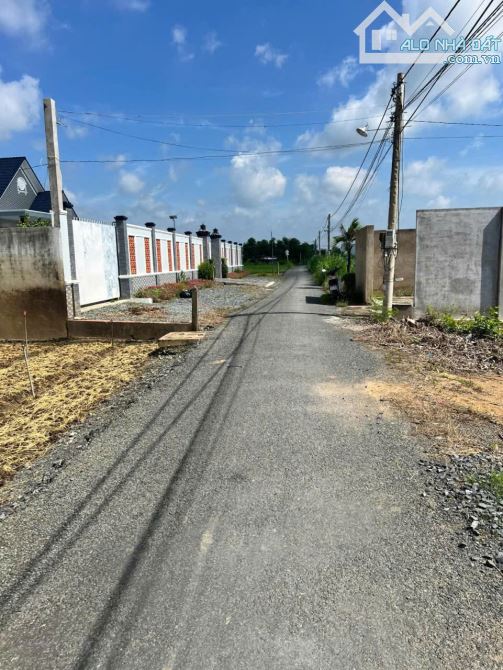 💎 Bán đất Biệt thự (15 x 66m) đường nhựa Tân Xã, Phường Long Hòa gần Tỉnh Lộ 862