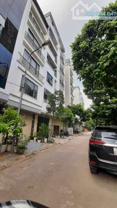 BÁN NHÀ LÊ TRỌNG TẤN, DƯƠNG NỘI – 50M2 – MT 5M – 5T – 2 OTO TRÁNH – VỈA HÈ – 15.5 TỶ