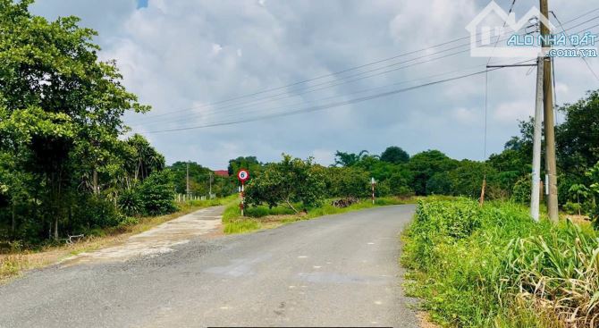 Bán lô đất đường nhựa 8x50m Gần QL.14