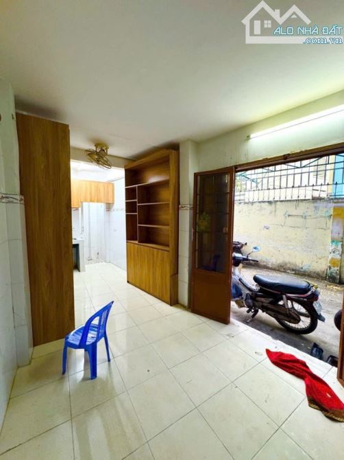 NGAY CHỢ GÒ XOÀI - 18M2 - 2 TẦNG - SHR - FULL NỘI THẤT - CHỈ 1.85 TỶ
