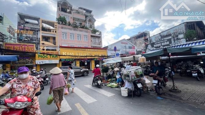Bán nhà 3 tầng trong chợ Gò Vấp nhỉnh 4 tỷ
