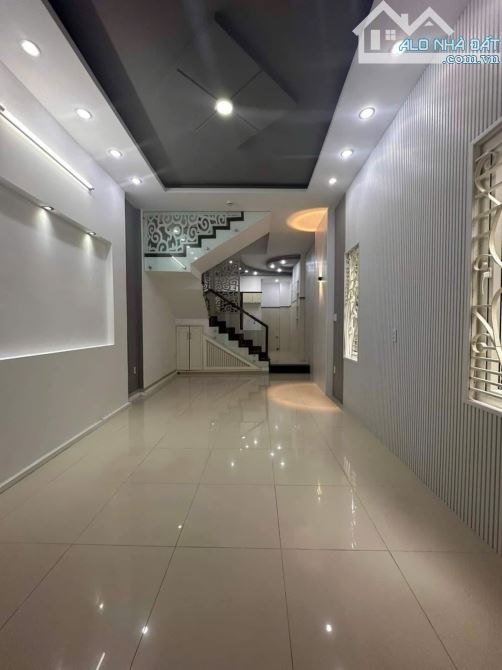 CHO THUÊ NHÀ 2 TẦNG KIỆT Ô TÔ 5M : ĐƯỜNG LÊ DUẪN - HẢI CHÂU 1. DT 60m2. Giá 14 triệu
