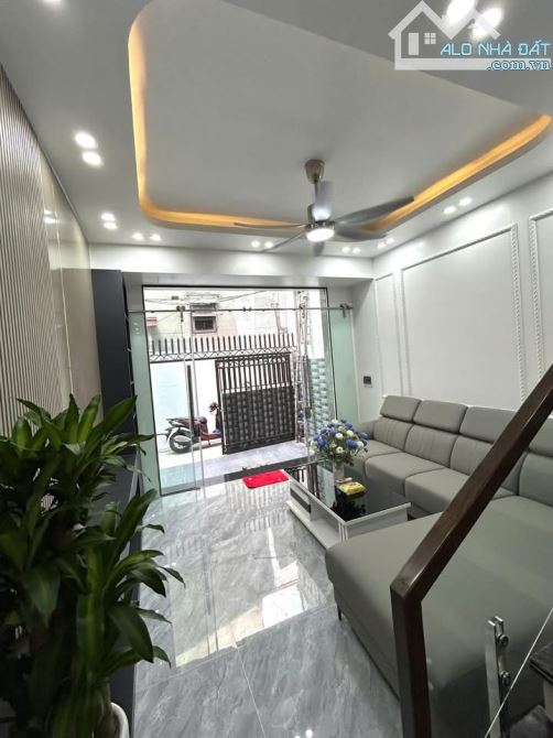 Bán nhà 3 tầng Phạm Hữu Điều, An Dương, Lê Chân 42m2, giá 2,98tỷ