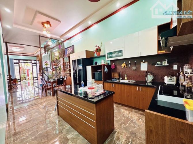 Căn nhà đẹp 7x25m hẻm Ymoan 8m thông thoáng