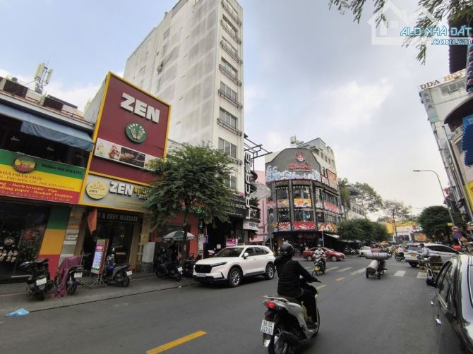 Bán nhà Khu Phố Tây MT Đề Thám P.PNL Q1, DT 8x23m CN 182 m2, 2 tầng, Giá 139 tỷ