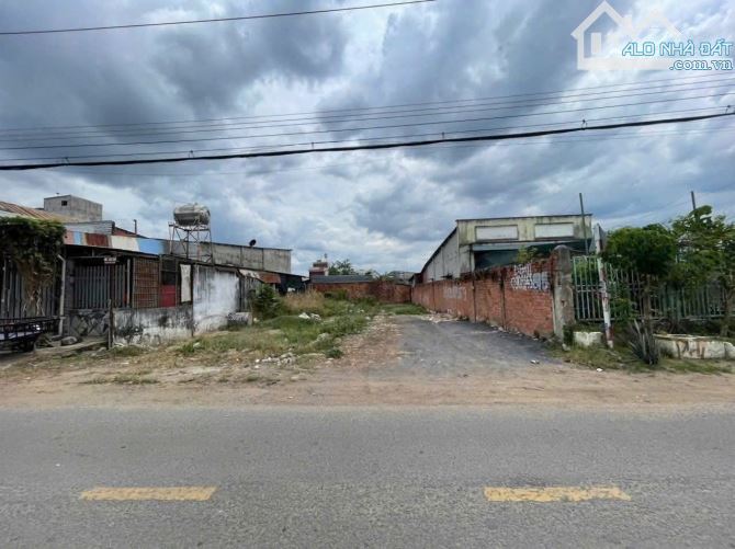 MẶT TIỀN VŨ HỒNG PHÔ - BÁN GẤP NGỘP - 170m2 – ĐỐI DIỆN TTTM 77HA – CHỈ 2 TỶ 2 - SỔ HỒNG