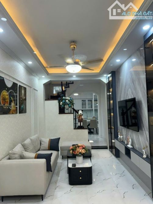 SIÊU PHẨM MỸ ĐÌNH – 36M² – 4 TẦNG – NGÕ RỘNG – CÁCH Ô TÔ TRÁNH 50M – GIÁ 7.9 TỶ