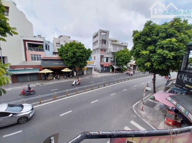 Bán nhà mặt tiền lô góc Lũy Bán Bích, Tân Phú, 4 tầng, 5,3mx 16m. Giá chỉ: 16,x tỷ