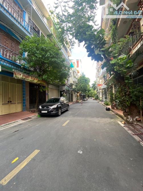 Siêu phẩm KĐTM Đại Kim🌹Vỉa hè oto tránh kinh doanh, 89m2 - 4T - MT 6m - 300tr/m