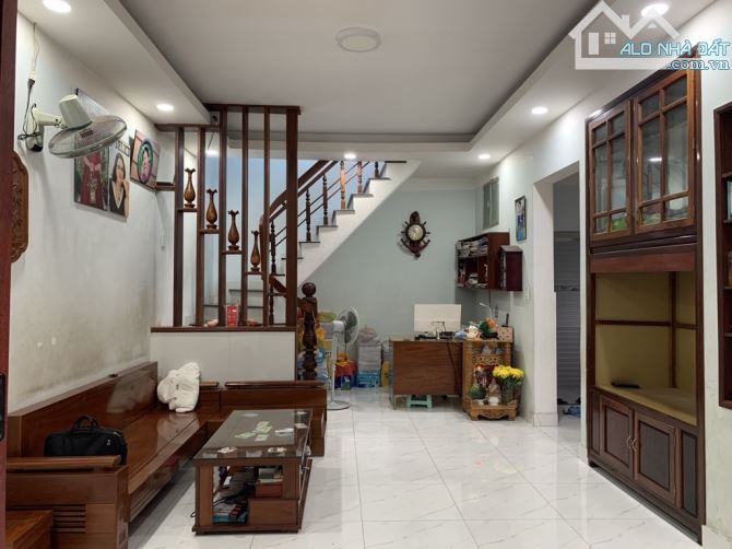 Bán Nhà Quốc Lộ 13 DT 48m2 2 Tầng 2 PN Full Nội Thất Chỉ 4,05 Tỷ
