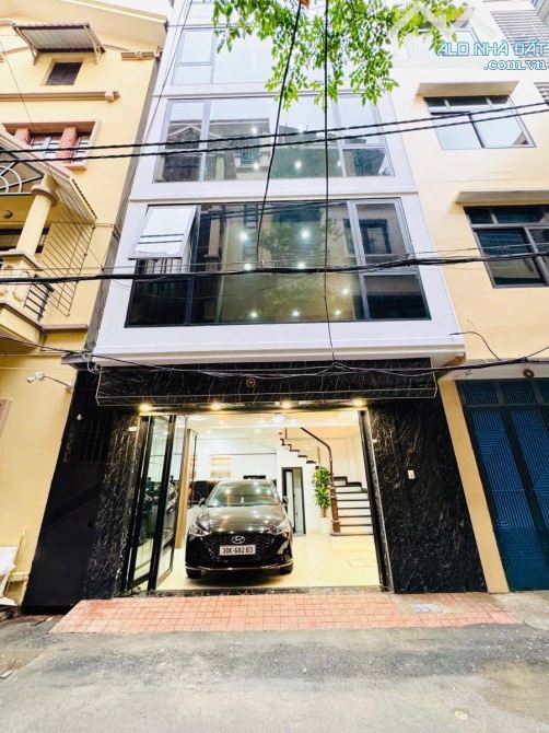 Chân dài Vương Thừa Vũ, phân lô ô tô tránh, gara, 7T thang máy, full nội thất, ở ngay!