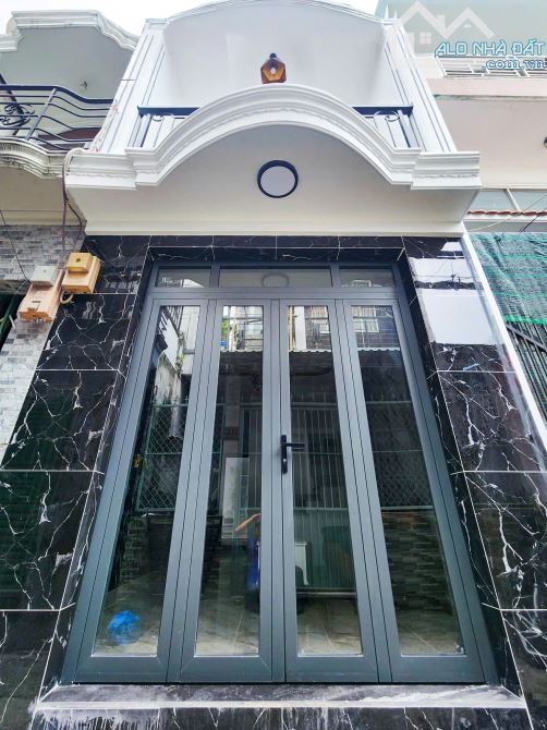 - NHÀ PHỐ 1 LẦU MỚI HOÀN THIỆN MẶT TIỀN HẺM 3M TRẦN VĂN KHÁNH Q7