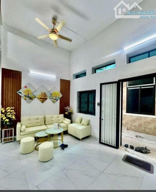 🏆 NHÀ ĐẸP Ở LUÔN NGUYỄN CHÍNH 5,8 TỶ/ 33M2/4 TẦNG/ MT3,4M - GẦN PHỐ, GẦN Ô.