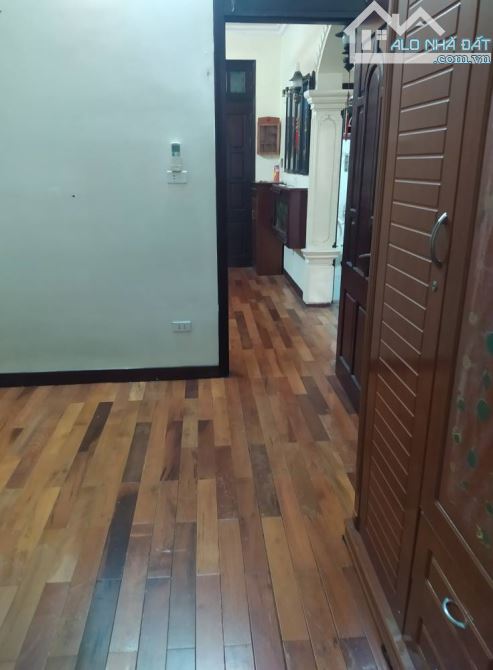 TẬP THỂ HV KỸ THUẬT QUÂN SỰ – 64.4M², TẦNG 2, Ô TÔ ĐỖ CHÂN CẦU THANG, GIÁ 3.6 TỶ