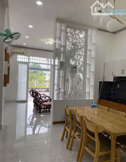 Bán gấp căn nhà ở Tân Hiệp 4 Hóc Môn 5x21 ( 109m2 ) 850 TRIỆU Sổ hồng riêng đủ
