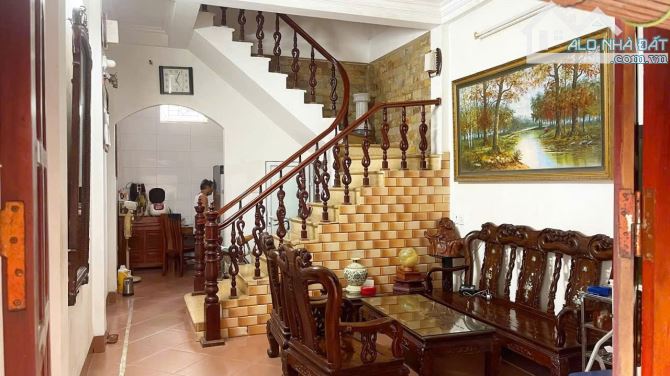 VẠN PHÚC HÀ ĐÔNG NHÀ ĐẸP DÂN XÂY KIÊN CỐ 2 MẶT NGÕ THOÁNG MÁT Ở SƯỚNG 42m 8.5 TỶ