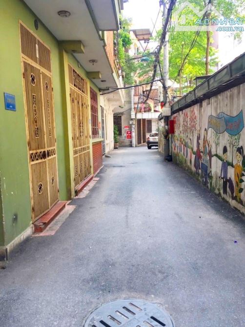 Nhà riêng 40m2 ở Vạn Phúc, Hà Đông, ngõ ba gác, gần khu DV, giá tốt