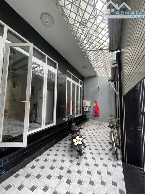 NHÀ MTKD NGANG 8M KHU BÌNH PHÚ, QUẬN 6, 8x12.5m, 4 TẦNG, GIÁ 15T