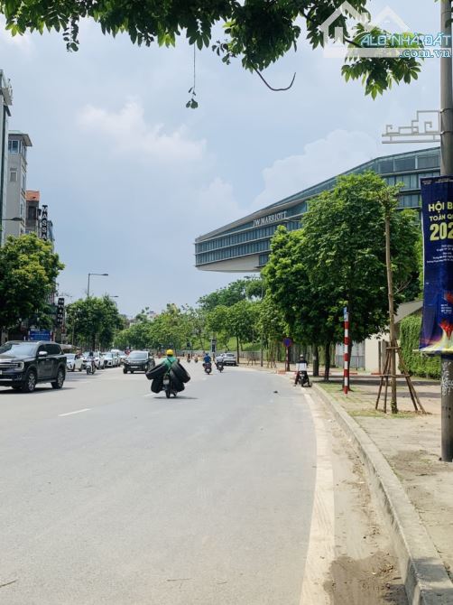 BÁN GẤP, GIẢM SỐC 1 TỶ, TOÀ VĂN PHÒNG 9 TẦNG MẶT PHỐ LÊ QUANG ĐẠO, GIÁ CHỈ CÒN NHỈNH 36 TỶ