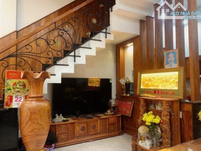BÁN NHÀ TỈNH LỘ 10 - BÌNH TÂN - 4 TẦNG BTCT – 70m² – 5x14m - NỘI THẤT CAO CẤP - 9.5TỶ