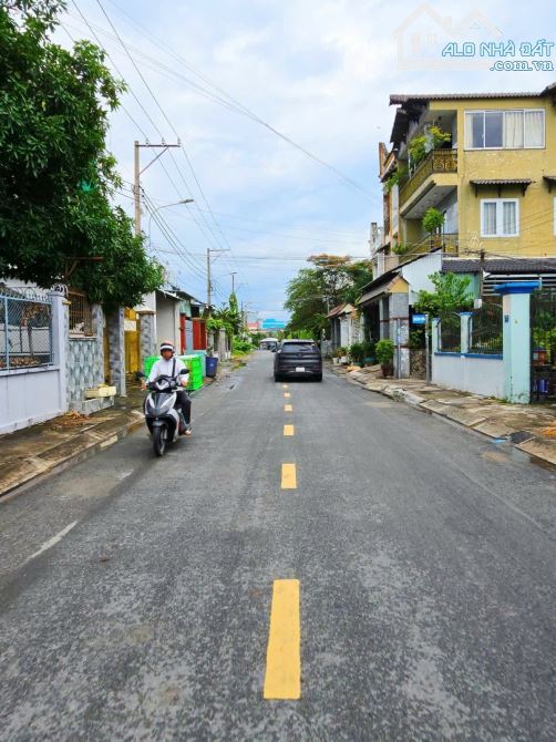 NHÀ NGON 2 TẦNG - 97M2 - NHỈNH 4 TỶ NGUYỄN DUY TRINH LONG TRƯỜNG