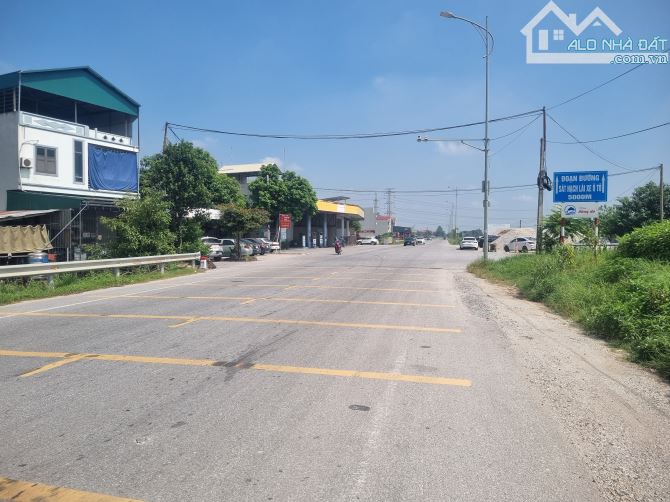 Ô Tô Tránh-Kinh Doanh.Bán Nhà Lâm Thao-Lương Tài- lBắc Ninh,Dt 100m,Giá 4.3 Tỷ.