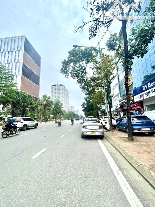 Siêu rẻ! Mặt phố Hoàng Quốc Việt, vỉa hè, kinh doanh, ô tô tránh đỗ, mặt tiền vip, 84m*4T