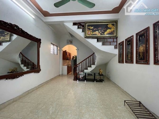 Cần Bán 40m nhà 2 tầng Đan Phượng, nhỉnh 3 tỷ