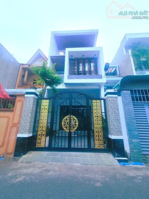 BÁN NHÀ 3 LẦU MỚI ĐẸP - CÓ SÂN Ô TÔ 7 CHỖ - NGUYỄN AN NINH, P8, VT. - GIÁ 9 TỶ/ 123M2