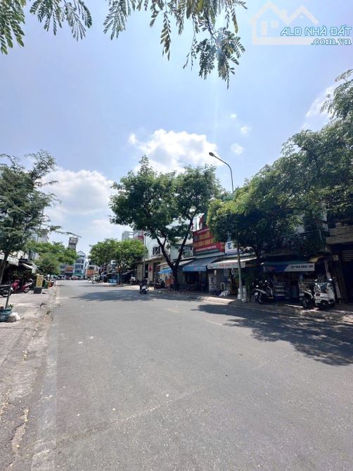 Mặt tiền kinh doanh Nguyễn Văn Của P13 Quận 8