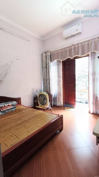 KHU TÁI ĐỊNH CƯ THANH AM-LONG BIÊN-MẶT NGÕ VỈA HÈ Ô TÔ TRÁNH
