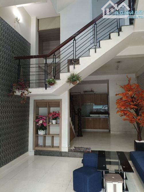 🏡 BÁN NHÀ 3 TẦNG MẶT TIỀN KINH DOANH – NGÃ TƯ LÊ ĐÌNH LÝ & NGUYỄN HOÀNG, HẢI CHÂU