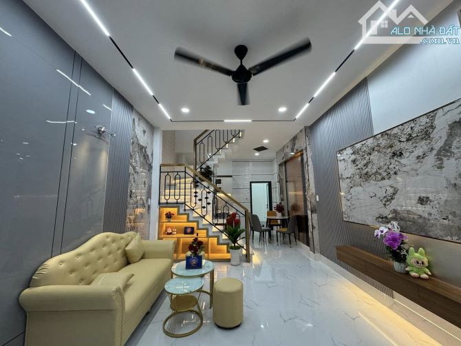 BÁN NHÀ TÂN BÌNH, 72M2, TRẦN THÁI TÔNG X TRƯỜNG CHINH